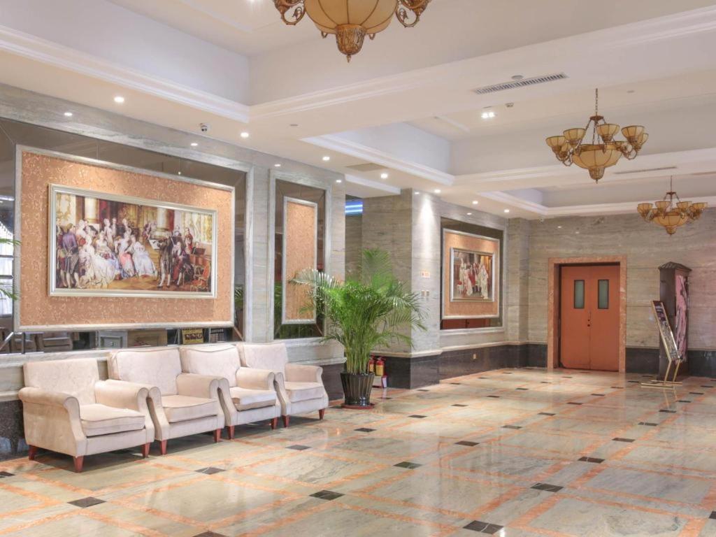 Vienna Hotel Tianjin Guizhou Road Branch מראה חיצוני תמונה