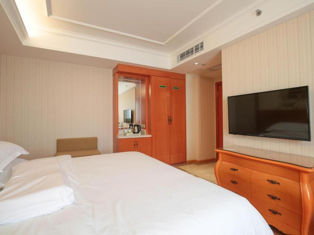 Vienna Hotel Tianjin Guizhou Road Branch מראה חיצוני תמונה